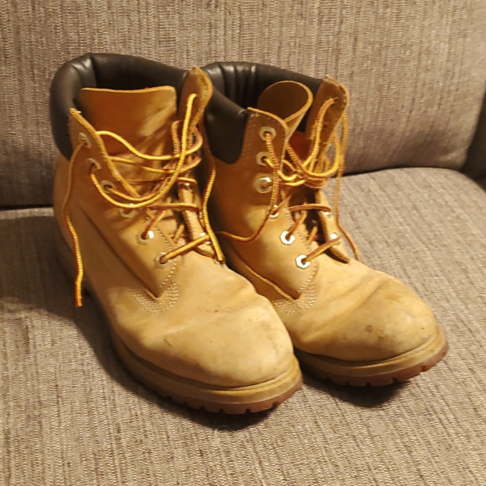 Timberlands 8.5 boots